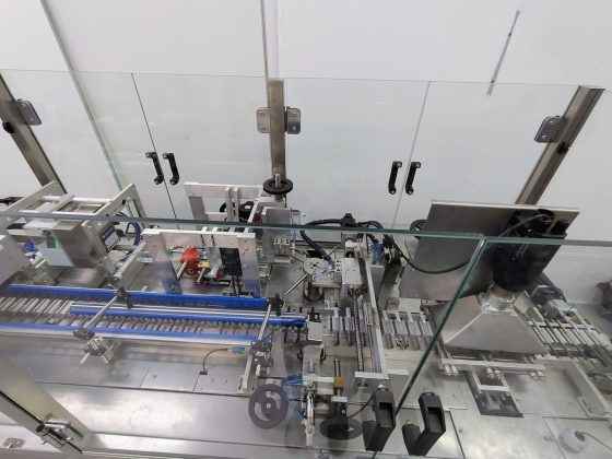 Aplicador de sleeve: o segredo por trás da rotulagem moderna